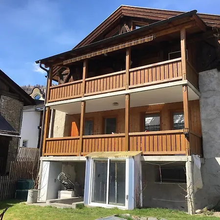 Apartamento Chasa Schombrina