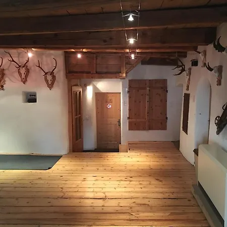 Apartamento Chasa Schombrina